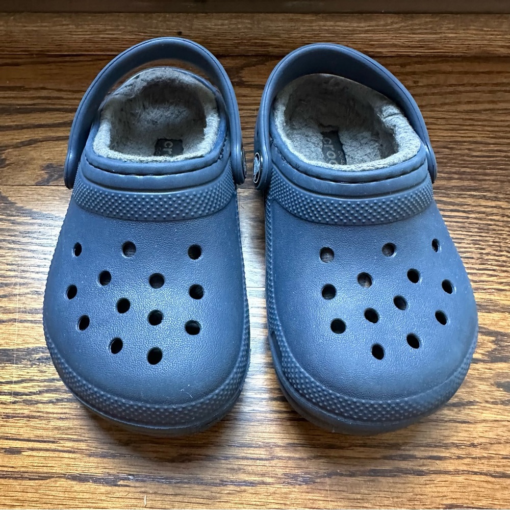 Crocs Navy Blue Fuzzy Warm Lined Slip On Clogs Shoes Kids Toddler Unisex Sz C 8